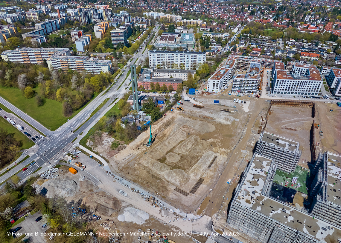 21.04.2023 - Luftbilder von der Baustelle Alexisquartier und Pandion Verde in Neuperlach